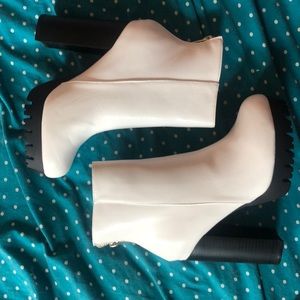 Fashion nova white ankle boots